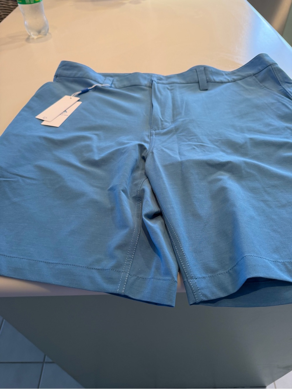 Men’s Southern Tide blue shorts